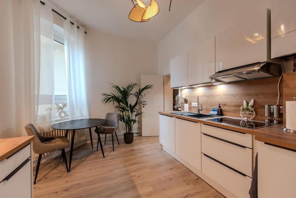 Stylische In Top-lage In Hannover-mitte Appartement *